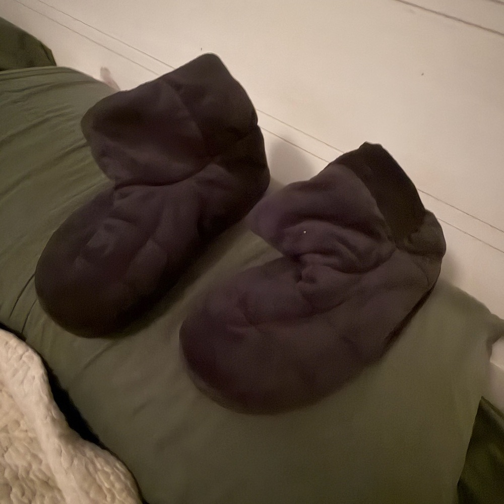 Cozy Black Slipper Vibrating Boots